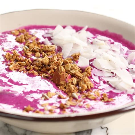 Pitaya Smoothie Bowl | Tastemade