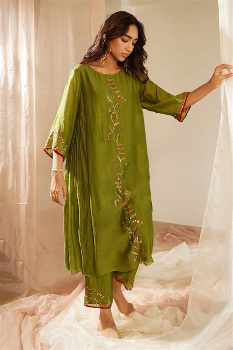 Buy Green Chanderi Silk Embroidery Sequin V Thread Work Kurta And Pant