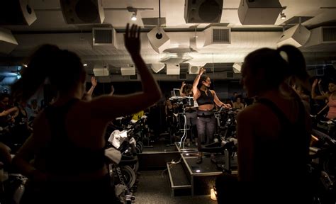 Inside Soulcycle The Cultish Celebrity Endorsed Spinning Studio On