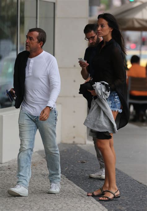 Photo Arnaud Lagard Re Et Sa Femme Jade Foret Lagard Re Poursuivent