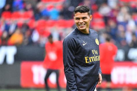 Foot Thiago Silva Esp Re Toujours Jouer Om Psg