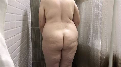 The Camera In The Shower Is Watching A Curvy Milf Mature Bbw Washes Fat