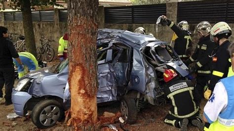 Nueve Muertos En Las Carreteras Durante El Fin De Semana Diario Sur