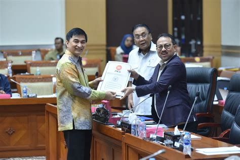 Pandangan Umum Fraksi Pks Dpr Ri Terhadap Ruu Tentang Pengesahan