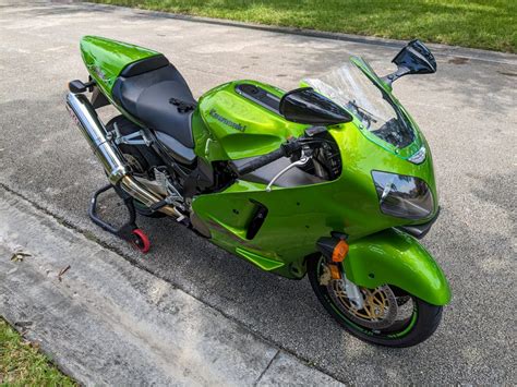 Kawasaki Zx R Iconic Motorbike Auctions