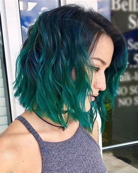 2019 Trendiest Color Of The Season Sea Green Bob Haircut Styles Bright Hair Colors Green Hair