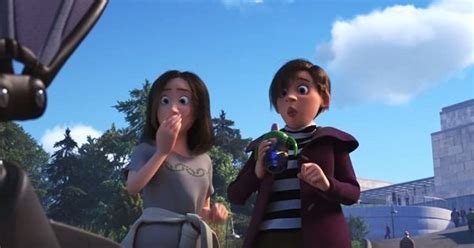 Disney Pixar Won The Internet By Showing A Lesbian Couple In The New Finding Dory Trailer