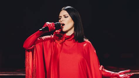 Laura Pausini Compie 50 Anni La Festa Con I Fan Spero Di Meritarvi