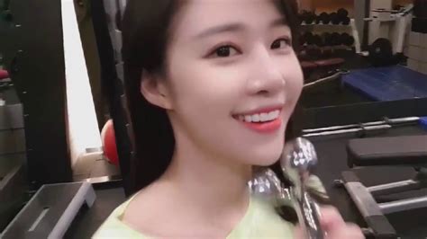 Ex Crayon Pop Ellin Stream Moments 1 Youtube