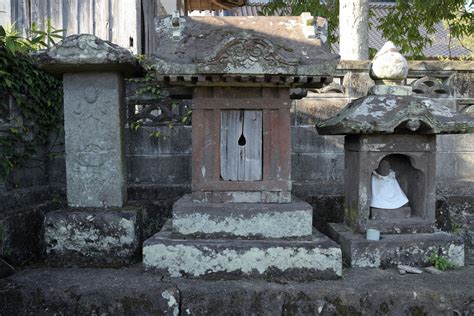 真玉寺の境内にまつられる庚申塔② 大分県豊後高田市西真玉 日々の”楽しい”をみつけるブログ