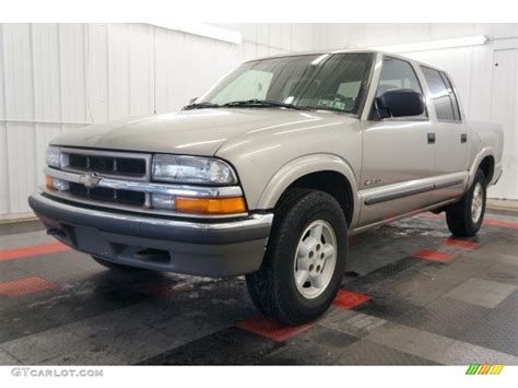 2002 Sandalwood Metallic Chevrolet S10 Ls Crew Cab 4x4 99416937 Photo 3 Car