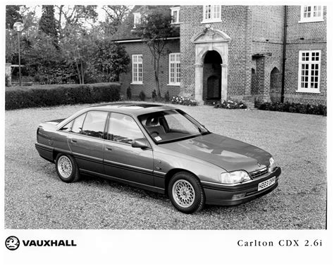 Vauxhall V87 Carlton Mk3