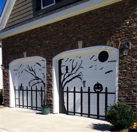 8 Fun And Inexpensive Ways To Decorate Your Garage Door For Halloween