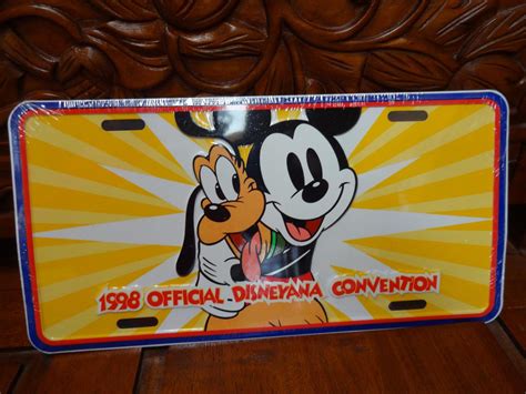 Disney 1998 Disneyana Mickey Mouse And Pluto Metal License Plate Nip Free Ship 1862335298