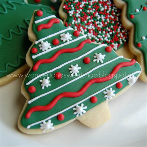 Red And Green Christmas Cookies Christmas Cookies Decorated