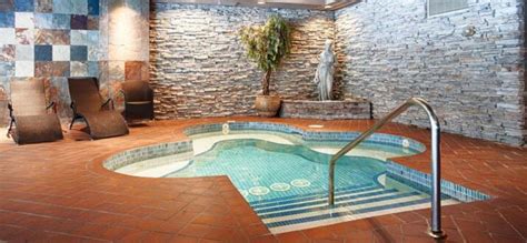 7 Best Hotels With Hot Tub In Jasper, Canada - Updated 2024 | Trip101