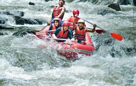 Wisata Olahraga Arung Jeram Yang Populer Di Jawa Timur