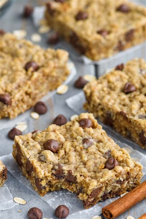 These Oatmeal Chocolate Chip Bars Are Such An Easy Delicious Recipe Chewy Full Of Cho