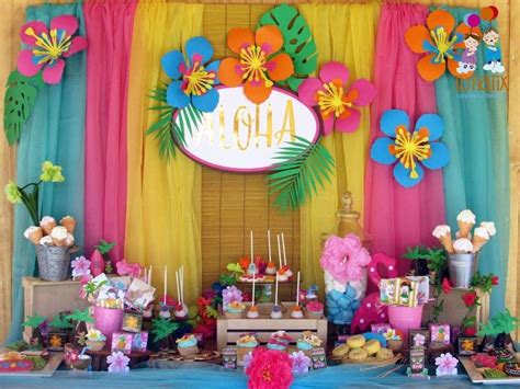 Luau / Hawaiian Birthday Party Ideas | Photo 1 of 24 | Hawaiian ...