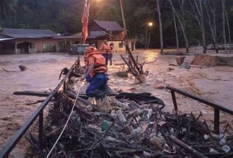 Baling Sekali Lagi Dilanda Banjir Kilat 50 Rumah Terjejas Astro Awani