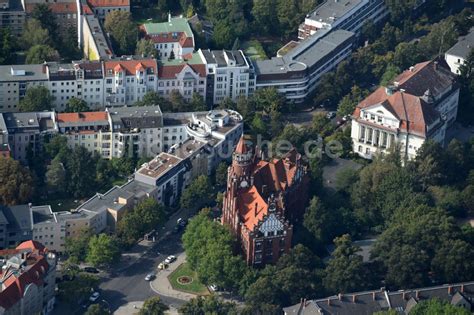 Luftbild Berlin Gebäude der Stadtverwaltung Rathaus in Berlin