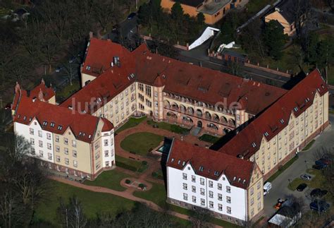 Halle Saale aus der Vogelperspektive Gebäude des Altersheim