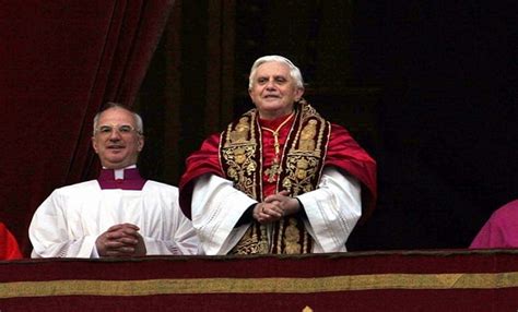 Papa Benedetto Xvi Tornato Alla Casa Del Padre