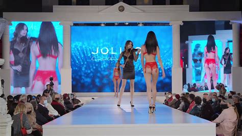 Fashion Show Sexy Lingerie Bikini Model