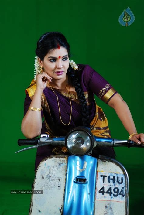 Madisar Mami Tamil Movie Hot Stills Photo 87 Of 98