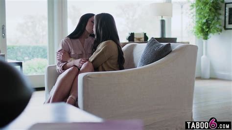 Lesbian Girlfriends Had To Visit The House Of One Of Her Exes XNXX