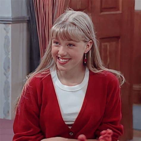 Stephanie Tanner Season 8