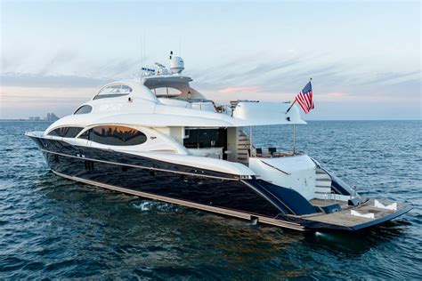 A Walk Through The Luxurious Lazzara 116 (SOLD) - Yachts360