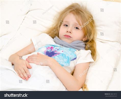 Sick Little Girl Lying Bed Stock Photo 338213513 | Shutterstock