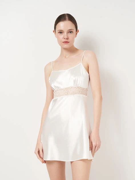 Нічна сорочка жіноча великих розмірів Martelle Lingerie M 101 атлас 42