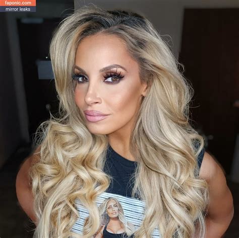 Trish Stratus Nude Set LivStyler