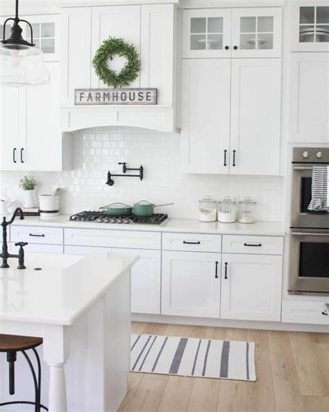 Farmhouse Accents In Pristine White Kitchen Soul Lane