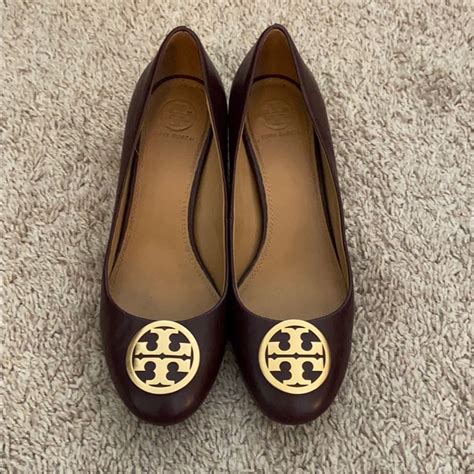 Tory Burch Burgundy Pumps Gem