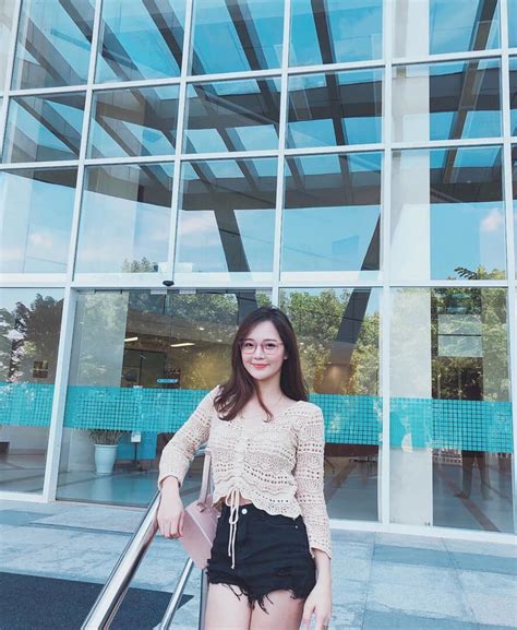 Vẻ đẹp mòn con mắt của Hot girl dân tộc