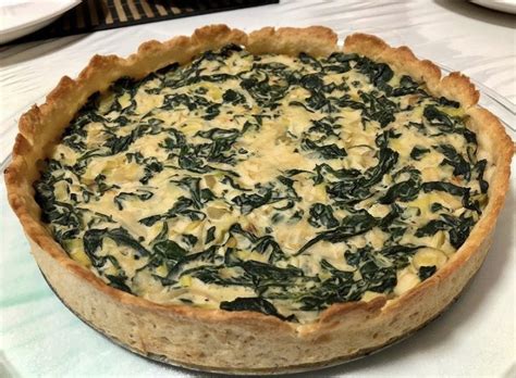 Quiche vegana de alho poró espinafre