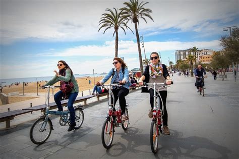 Barcelona bike tour with Barcelona Experience - TravBuzz