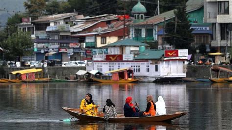 Tourism Boom In Jammu And Kashmir With 162 Crore Footfall So Far