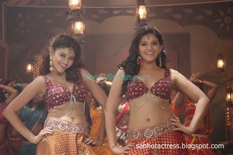 Anjali Hot Navel And Spicy Cleavage Spicy Photo Gallery From Kalakalappu Actress Photo Quen