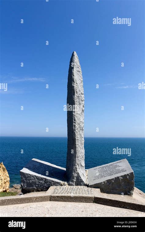 Le Mémorial De Rangers Sur La Pointe Du Hoc Normandie France Photo