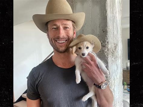 Glen Powell Shows Off His Cute Puppy Hot Body Cirrkus News