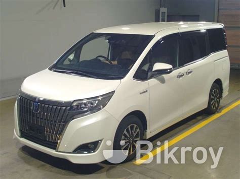 Toyota Esquire Hybrid Gi Premium For Sale In Baridhara Bikroy