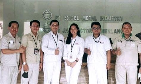 Lowongan Kerja Pt Excel Metal Industry Receptionist