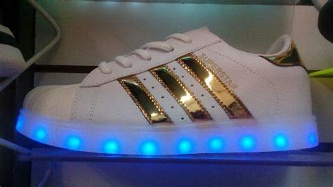 Zapatillas con luces led niños circuito integrado en Lima Clasf moda