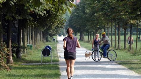 Ancora Violenza A Firenze Picchiato E Rapinato Alle Cascine Mentre Fa