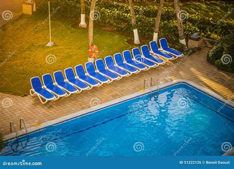 Piscina Vacía Típica De Todo El Centro Turístico Inclusivo Foto de