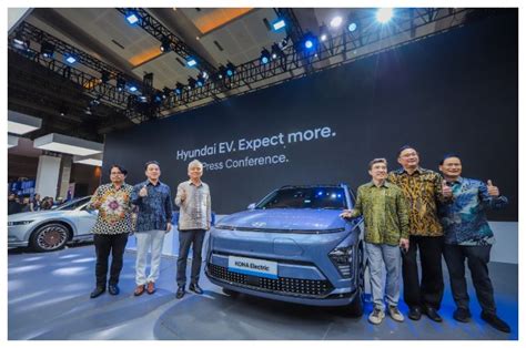 Hyundai Hadirkan Ioniq Batik Dan All New Kona Electric Di Ajang Iims